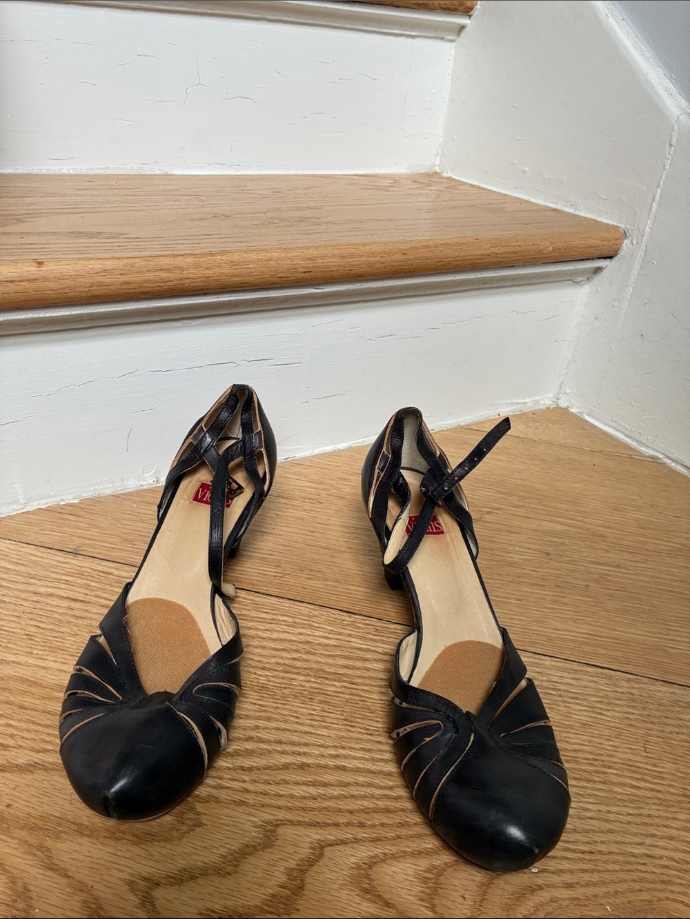 Vialis blue black closed toe D’Orsay pumps EU39 8US